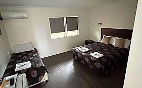 Coal N Cattle Hotel Motel